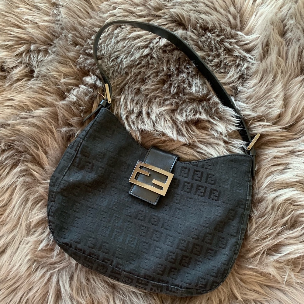 Authentic Fedi shoulder bag